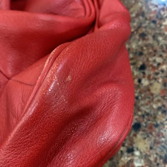 *****PRICE DROP***** EUC MARC JACOBS LEATHER HANDBAG - Picture 8 of 9